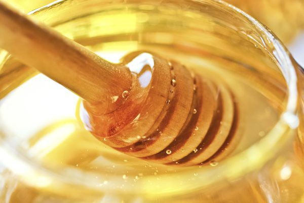 Tác hại của mật ong sẽ xuất hiện khi không sử dụng đúng cách