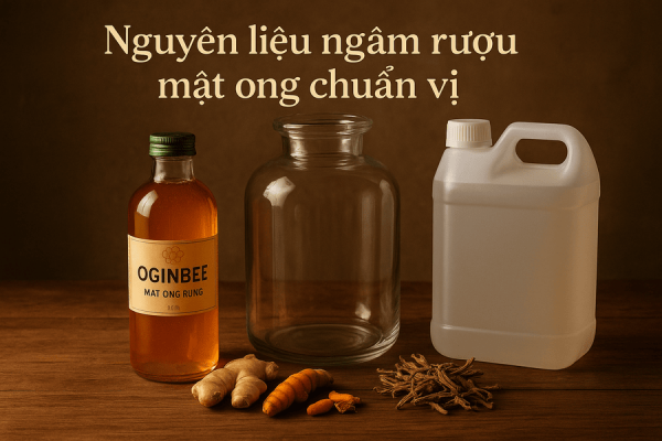 Nguyên liệu cần thiết cho cách ngâm rượu mật ong gồm mật ong rừng, rượu nếp và bình thủy tinh